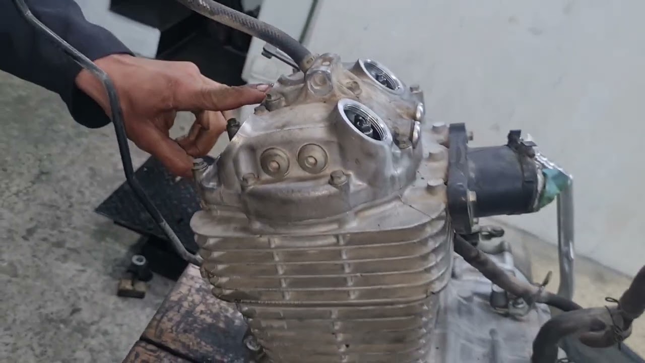 Reglaje de Valvulas Para el Honda XR 400, Restauracion Parte III...