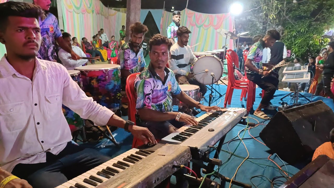 // तुझे रेशमी काळे बाळ मराठी लोग गीत // show time  (  गोरे  ) कंचाड,