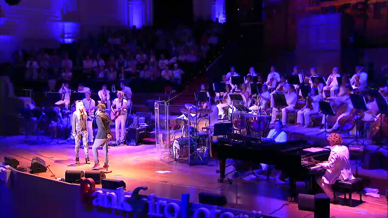 Need you now - Waylon, ilse de Lange & New Amsterdam Orchestra