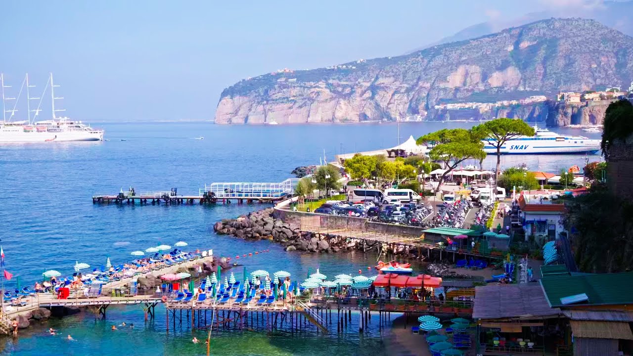 Sorento - Full Walking Tour -- Piazza Tasso - Marina Grande - marina San Francesco - Italia
