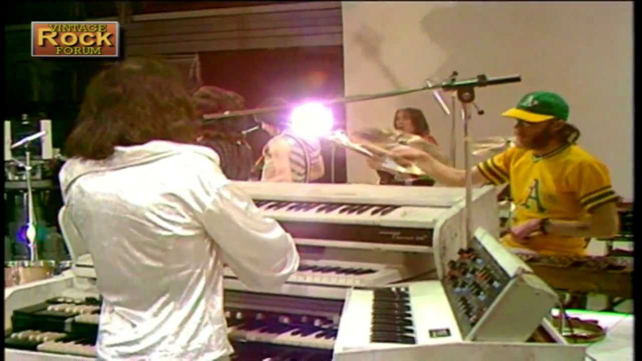 Gentle Giant - Interview HD