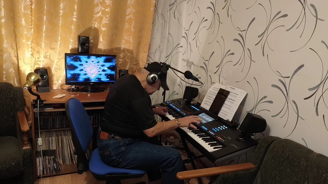 Genos2. Midnight Bossa - Own composition.