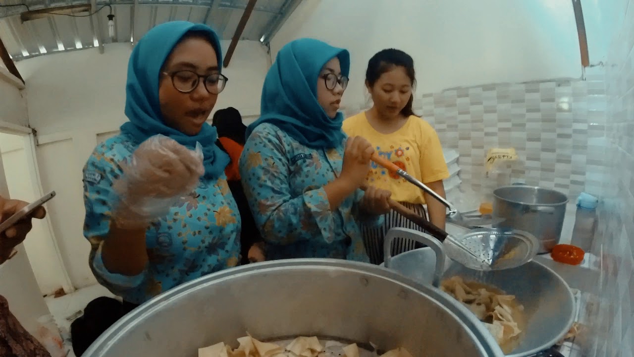 Ujian Praktek Kewirausahaan SMKN 2 Semarang