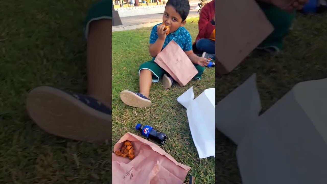 Momo Inn Park & Resort পুরোটা দেখানোর চেষ্টা করেছি। ভালোবাসার দুইজন প্রিয় মানুষের সঙ্গে।🥰