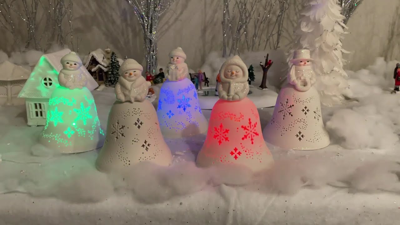 2019 Hallmark Snowmen Bell Choir #snowman #christmas #bells #christmasconcert