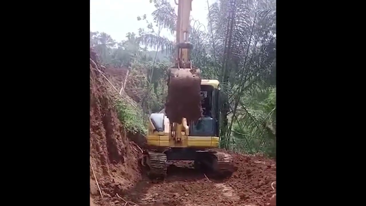 DIJUAL EXCAVATOR KOMATSU PC 75 | DIJUAL EXCAVATOR KOMATSU PC 75