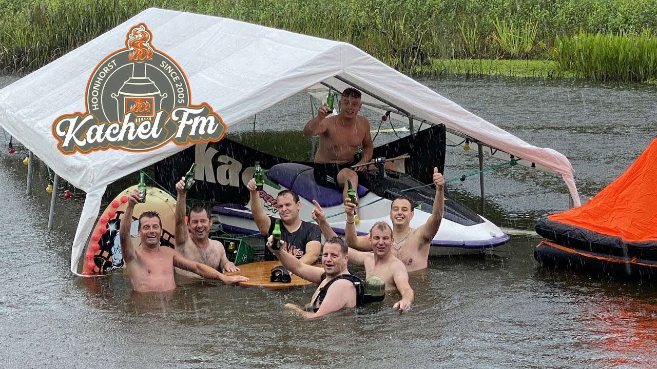 Kachel FM 2021: Valt in het water!
