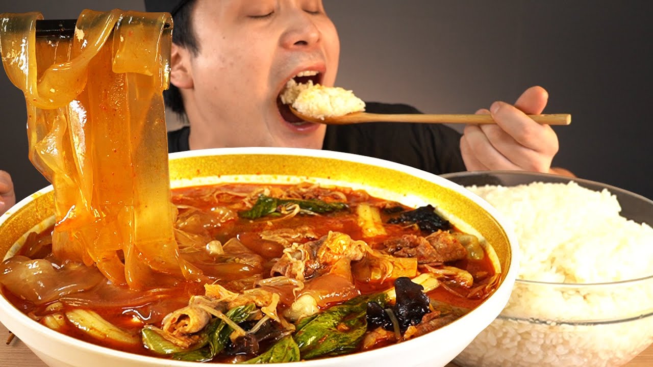 중국당면과 분모자등 여러가지 사리가 들어간 마라탕 먹방~!! 리얼사운드 ASMR social eating Mukbang(Eating Show)