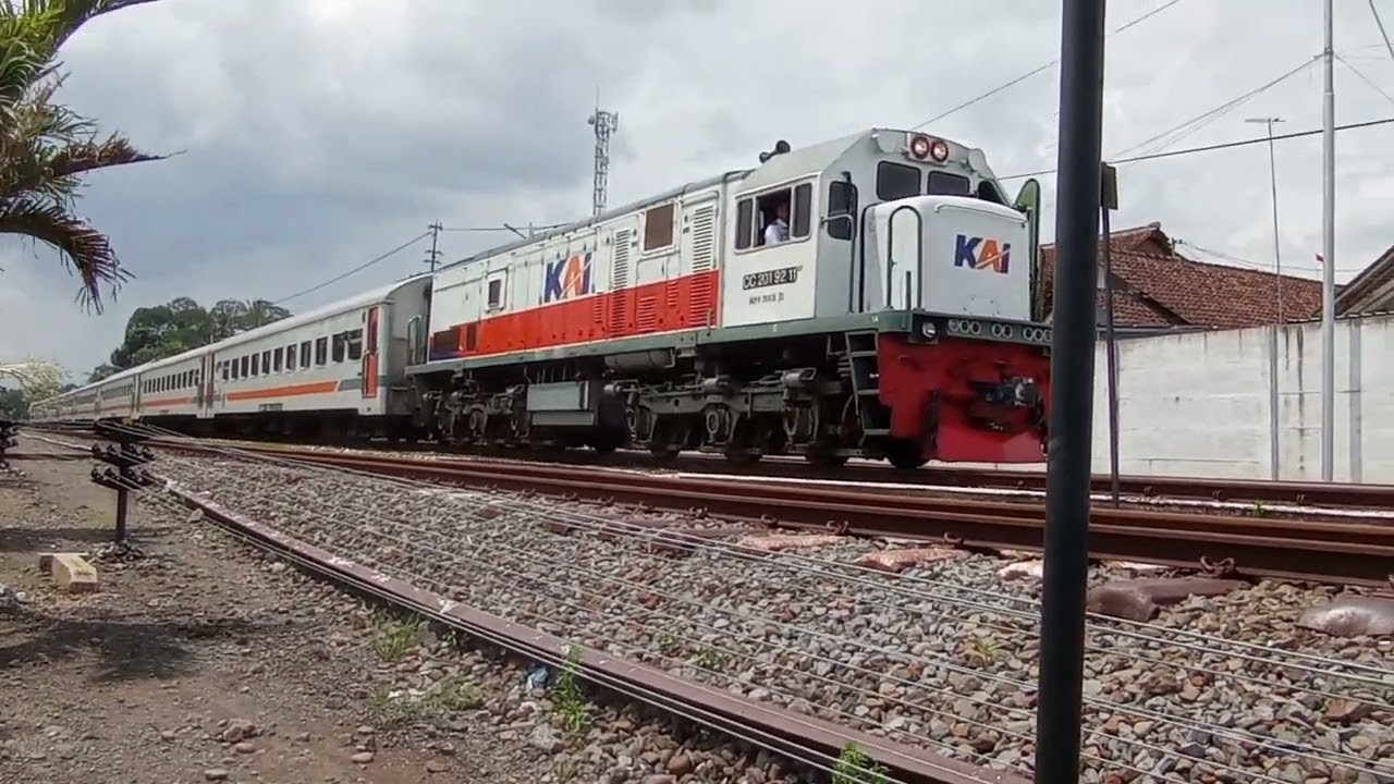 kobong cuy 2 kali🔥) ka probowangi (267) berangkat st temuhuruh (ada yg aneh di ekonomi 3)