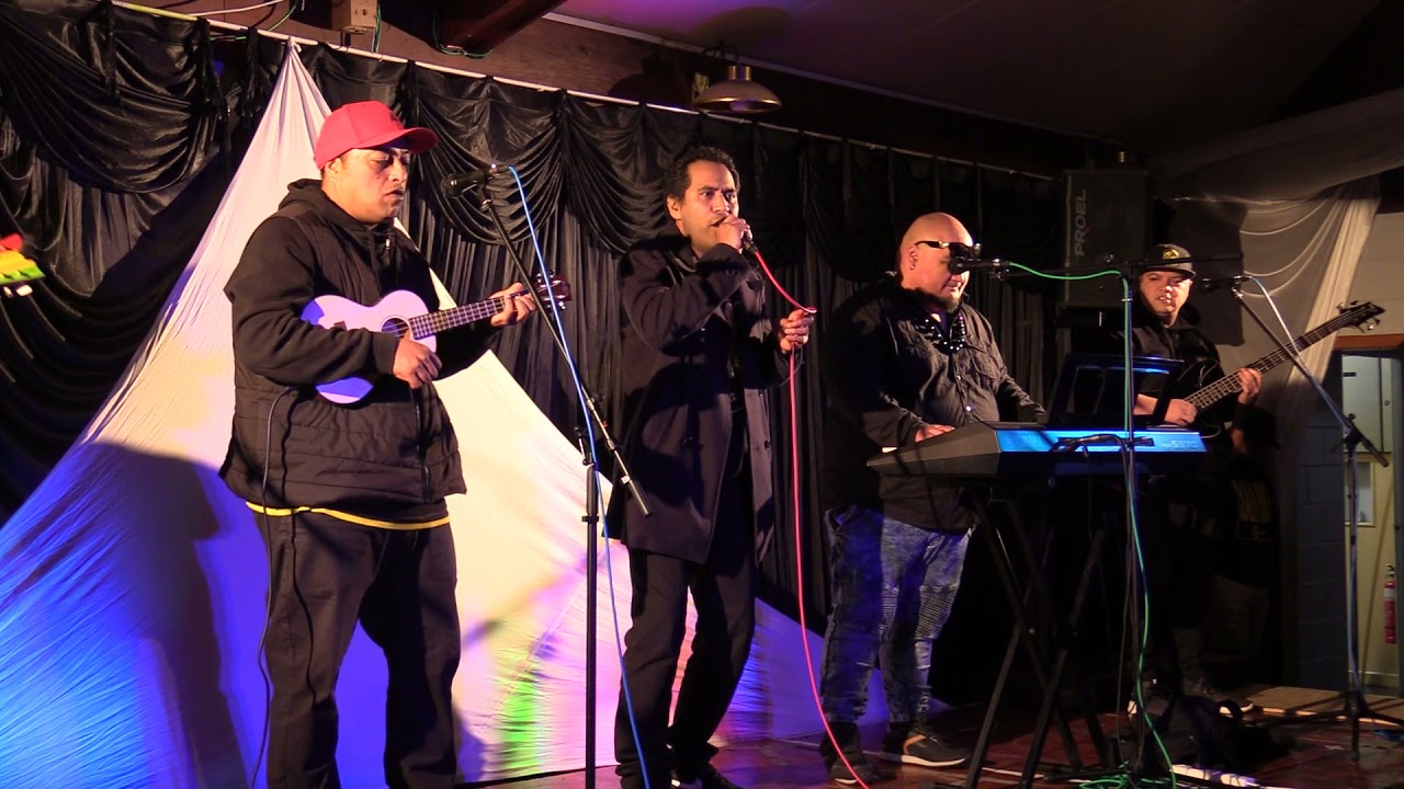 TOM PEAU - Titiraina / Vaine Tongareva / Motutapu / Club Raro