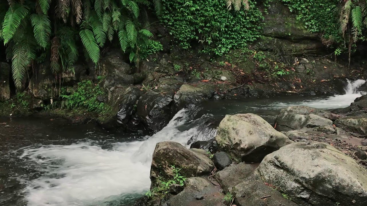 Calm Crystal Water Stream to help Sleep & Deep Relaxation