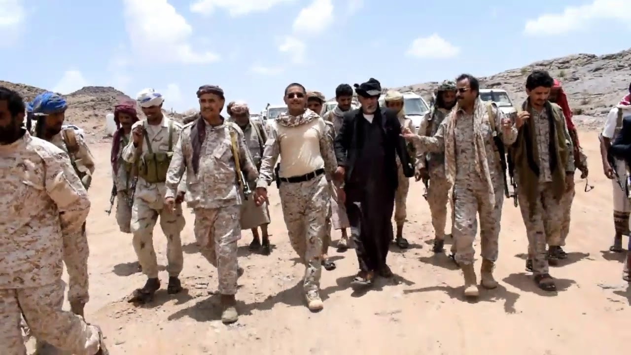 محافظ البيضاء اللواء الركن ناصر الخضر السوادي  يتفقد الخطوط الأمامية في جبهة قانية