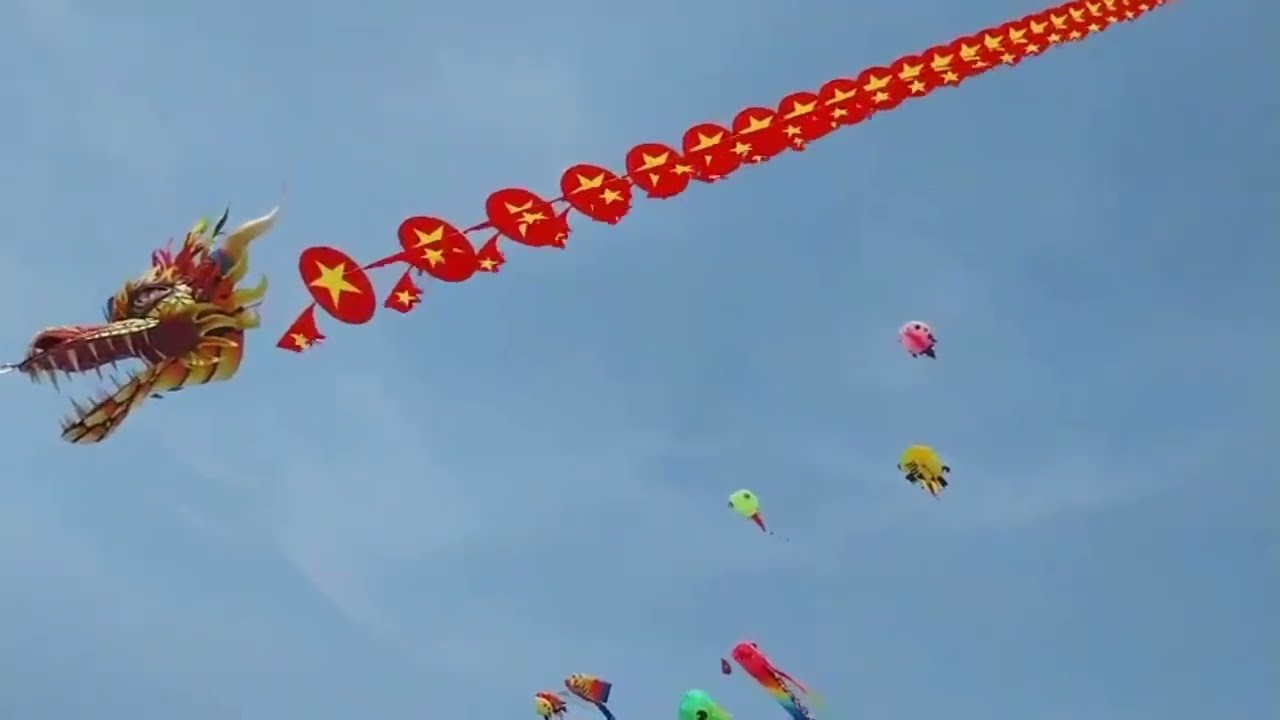 Lễ hội biểu diễn diều nghệ thuật tại Hồ Tràm hè năm 2023