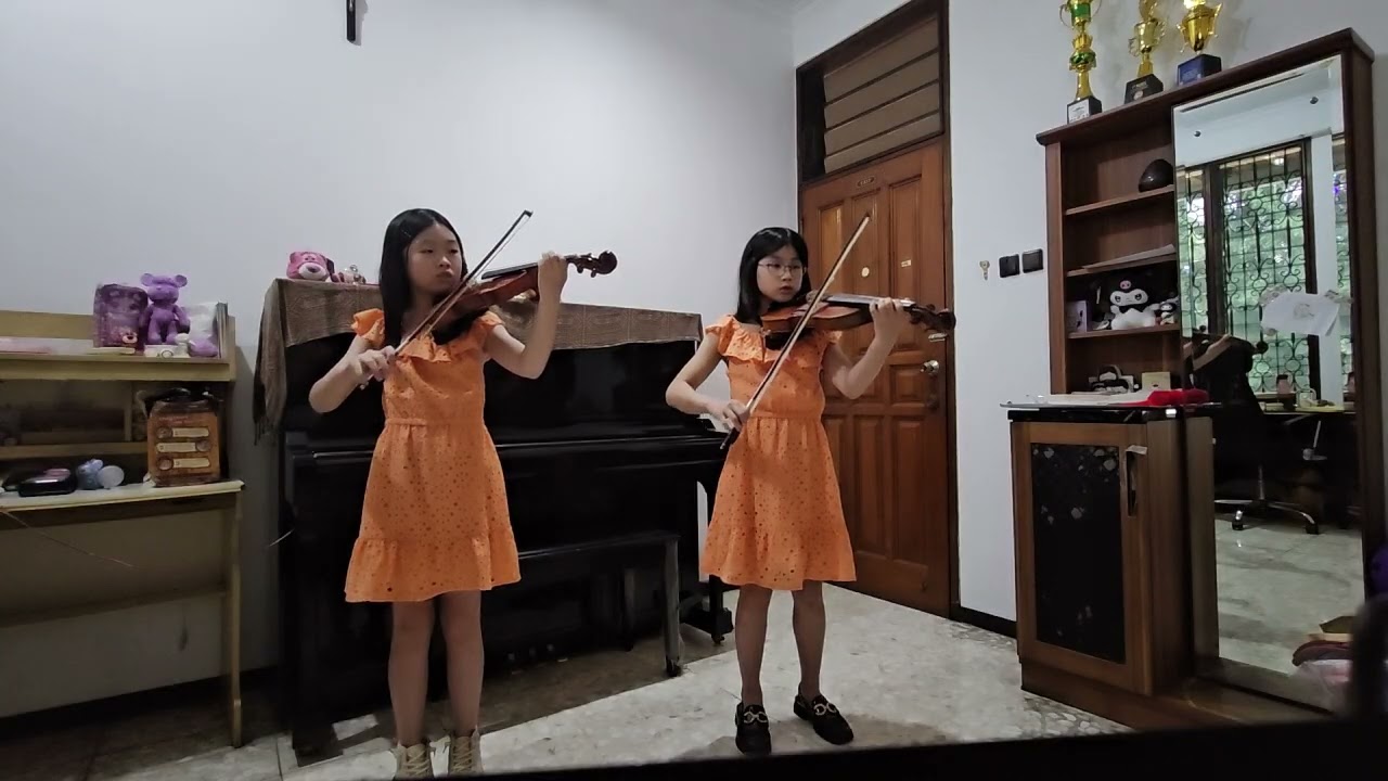Carol of the Bells Violin duet by Veronica Clover S & Cielo Phillippa Z (inspire learning center)