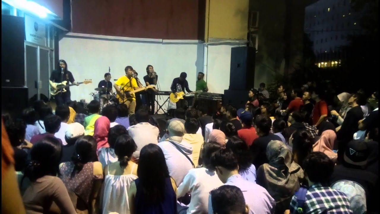 Efek Rumah Kaca - Jalang @ Galeri Cipta II TIM