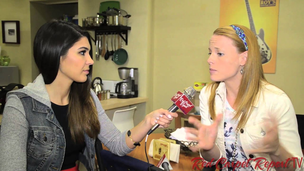 Katie LeClerc on set interview about Season 3 of 
