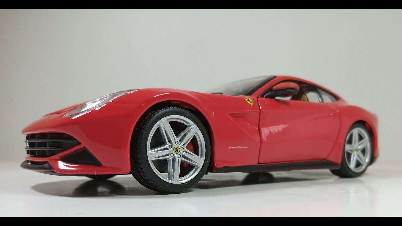 Ferrari F12 Berlinetta           1:24   -   Bburago    [Unboxing]