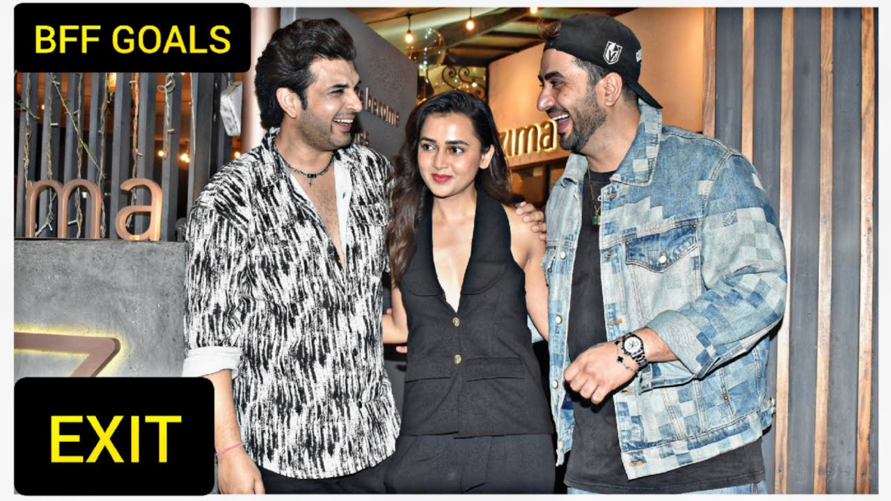 EXIT : Besties Tejasswi Prakash - Karan Kundra with Aly Goni leaves post Munawar 's Bday Bash Tejran