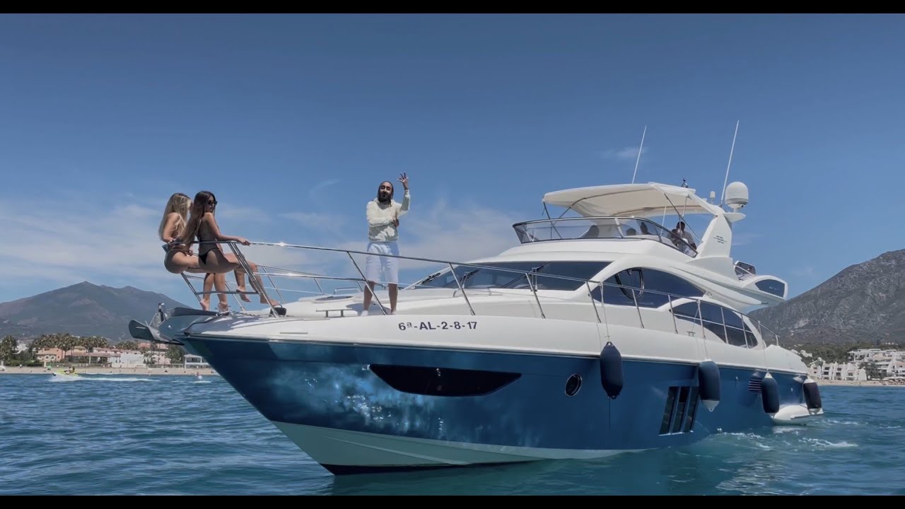 Ay Em - Regular (Official Video)