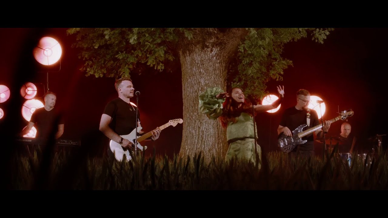KITAVA - Kvepia medumi (Official Music Video 2025)