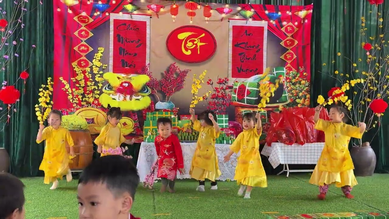 Bài múa “Ngày tết quê em” lớp MG 4T điểm Trẹo trường MN Tú Sơn