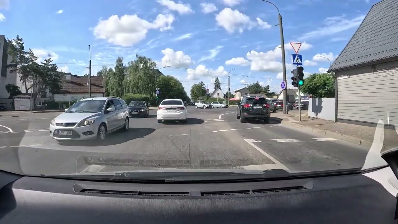 Kaip apsisukti ar pasukti į kairę?