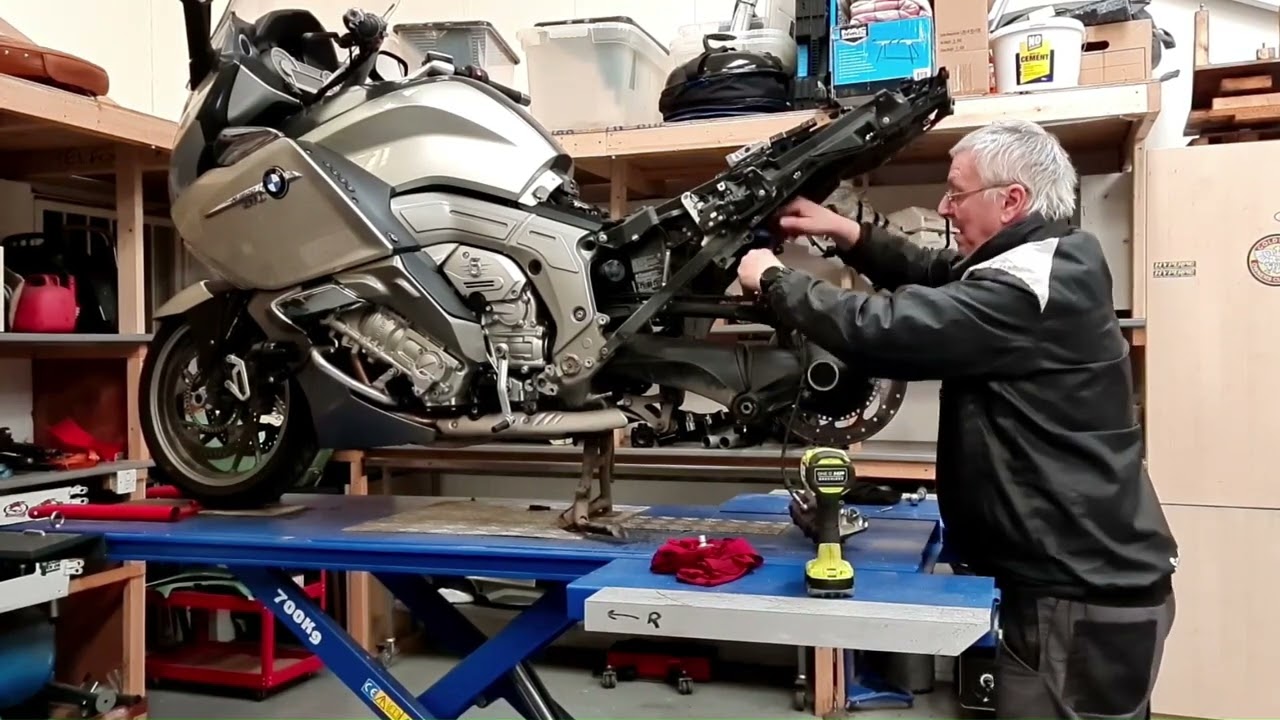 T072 2012 BMW K1600 GTL - Hannigan Build - Bike Strip Down