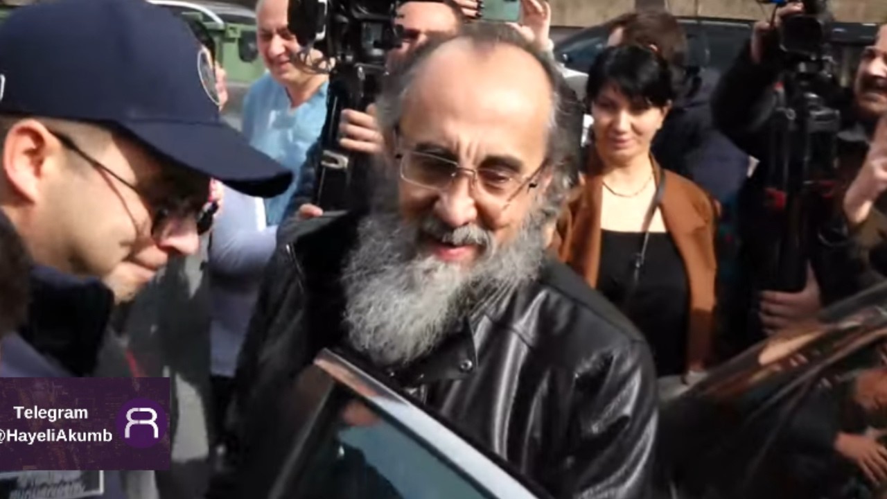 Լավ եղեք, կտեսնվենք. Միքայել Սրբազանը դուրս գրվեց հիվանդանոցից