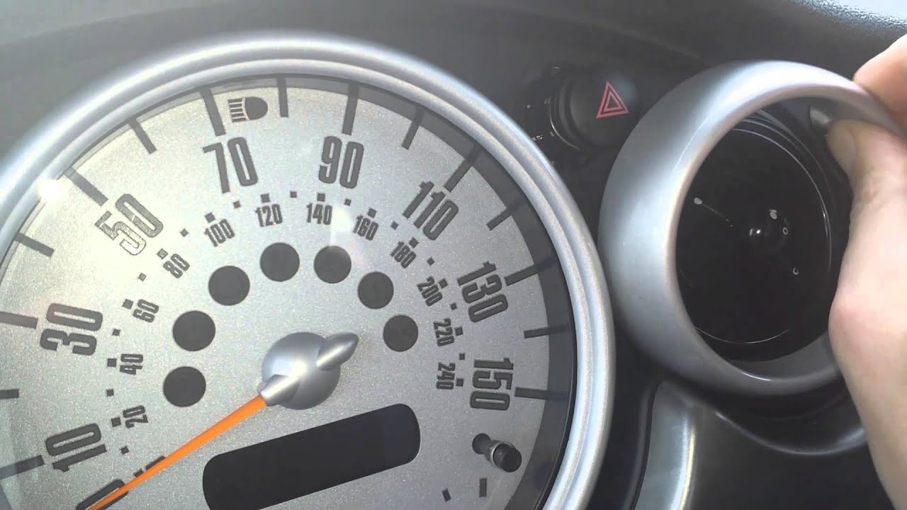 How To   Remove and Respray Your Interior Trim on Mini Cooper S R53 2003 Part 1