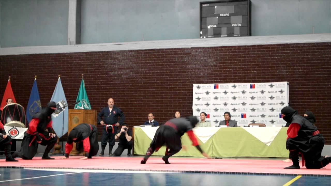 Exhibición en DGMN . Ninjutsu Dokyokan