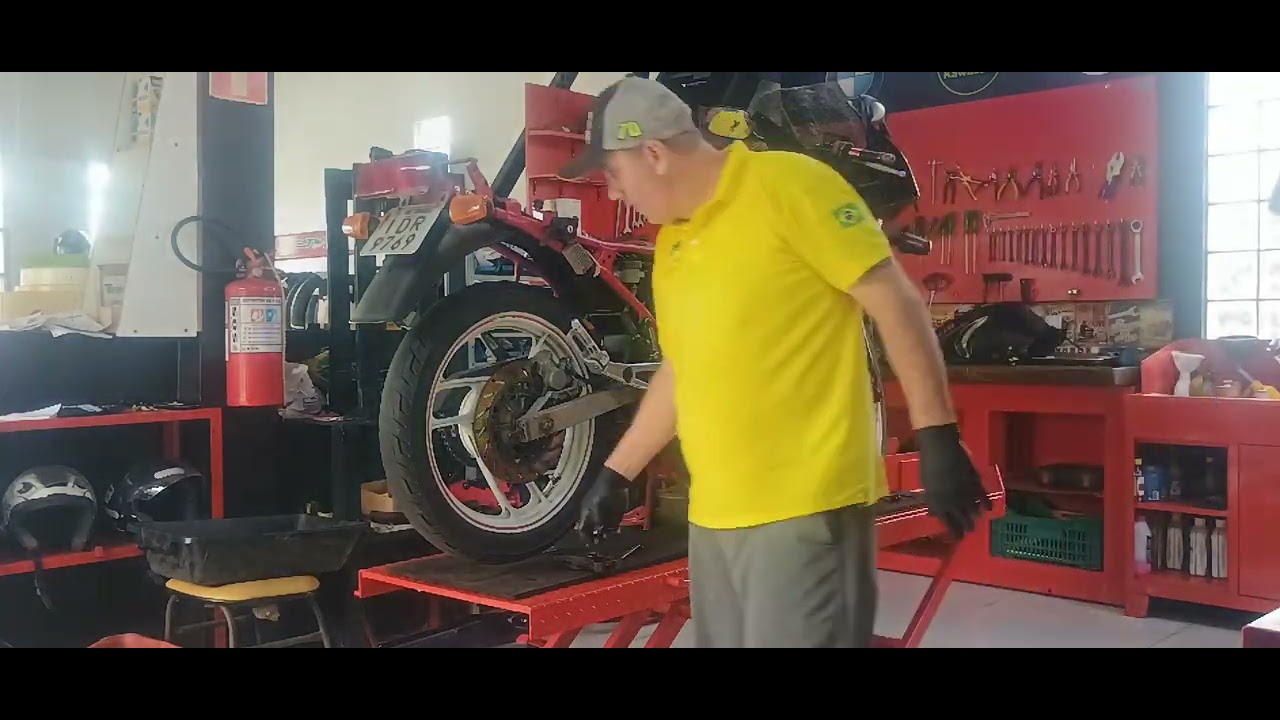 Começo do processo de ano de glória desta YAMAHA RD 350