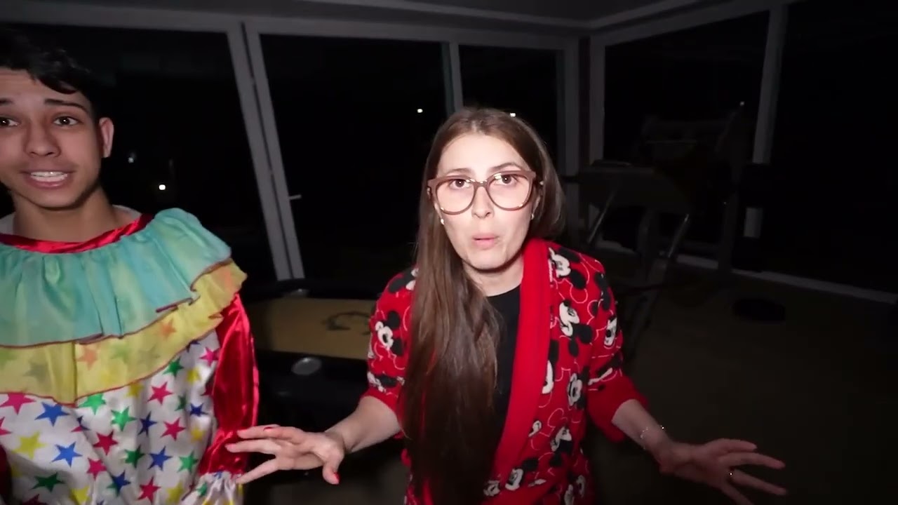 O palha&ccedil;o devolveu nosso canal MAS...  (Paty e Ded&eacute;)