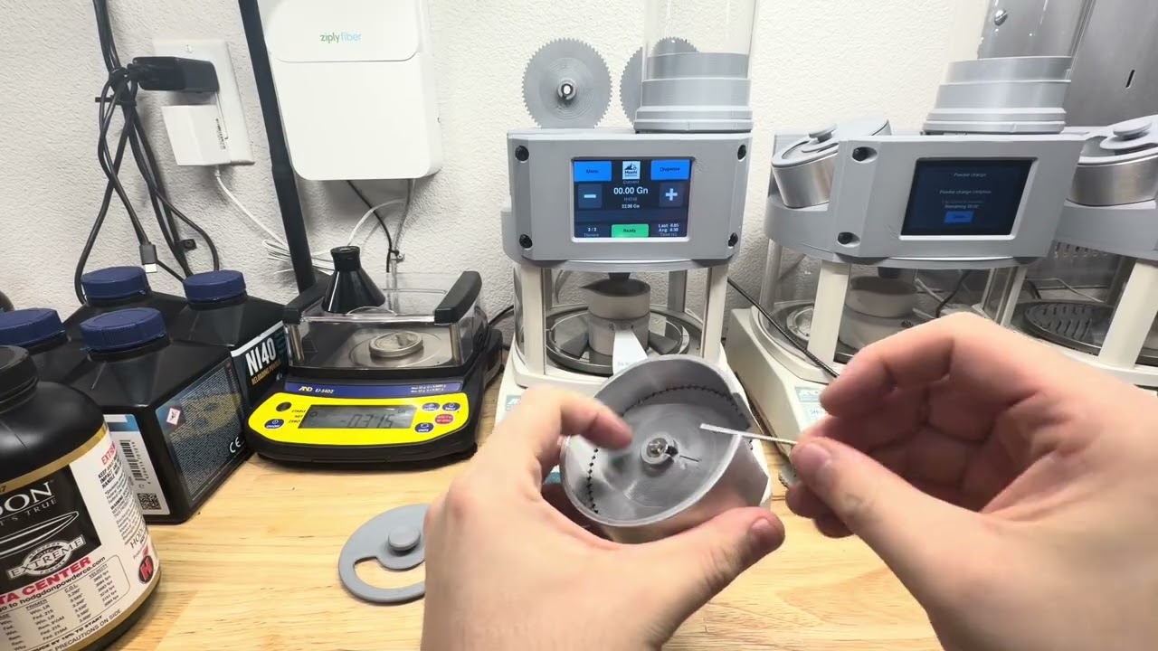 Meehl Solutions Trickler Powder Demo 