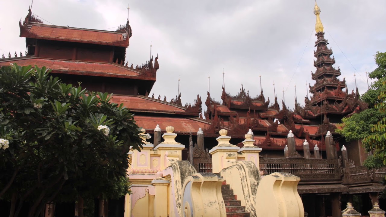 Mandalay's Shwe In Bin Monastery / ရွှေအင်ပင်ကျောင်း (Slideshow)