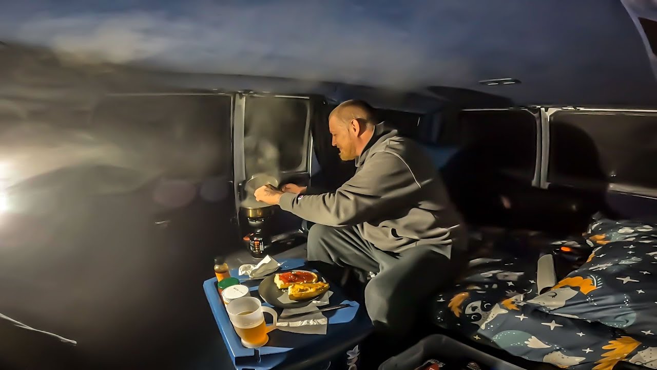 Solo Van Camping - Spicy Bacon Peanut Butter & Jelly Sandwich