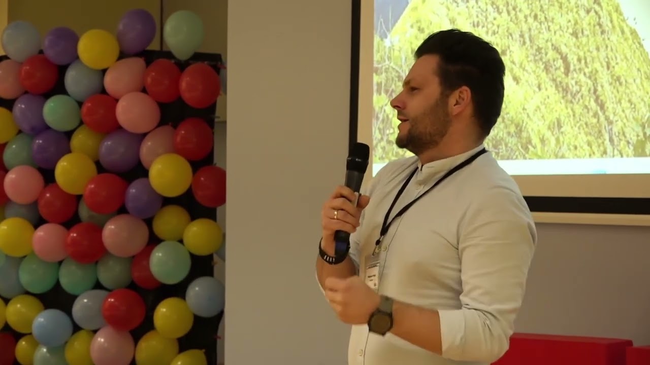 Gyvenimo etapas: kaip kuriame bendrą istoriją | Mateusz Krzyk | TEDx5th Lyceum Legnica Youth