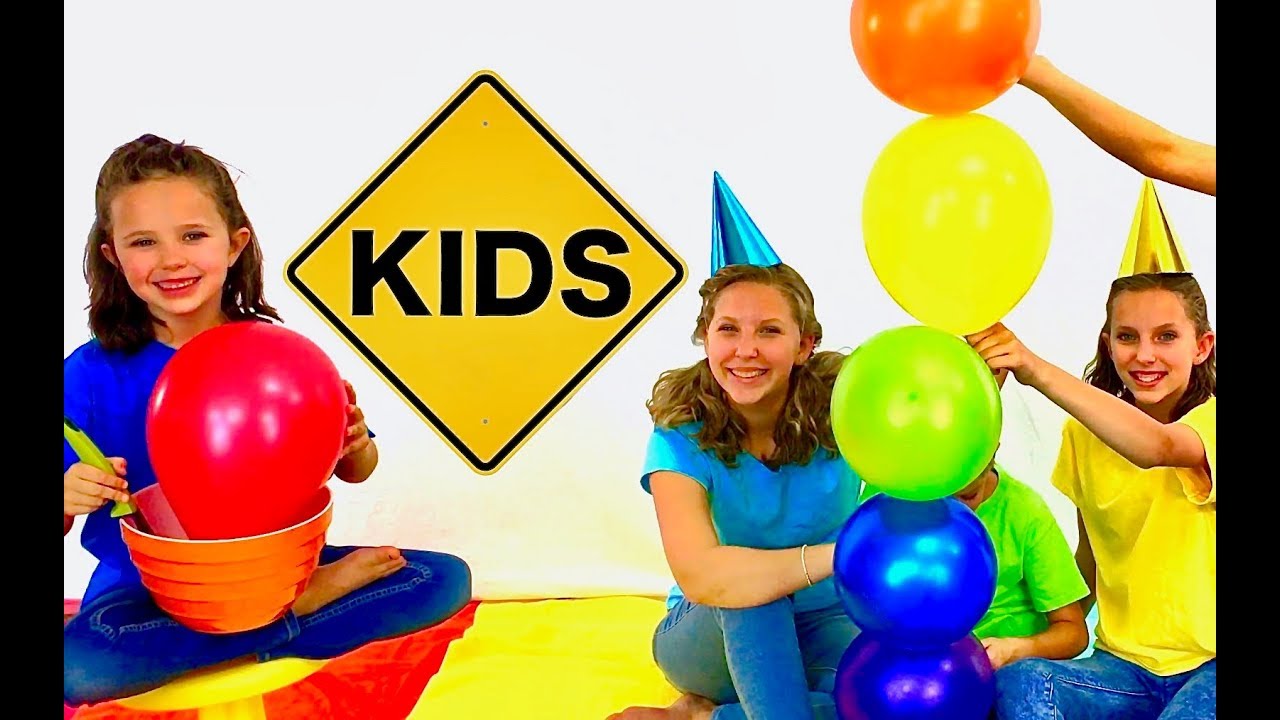 Learn English Colors! Rainbow Balloon Stack with Sign Post Kids!