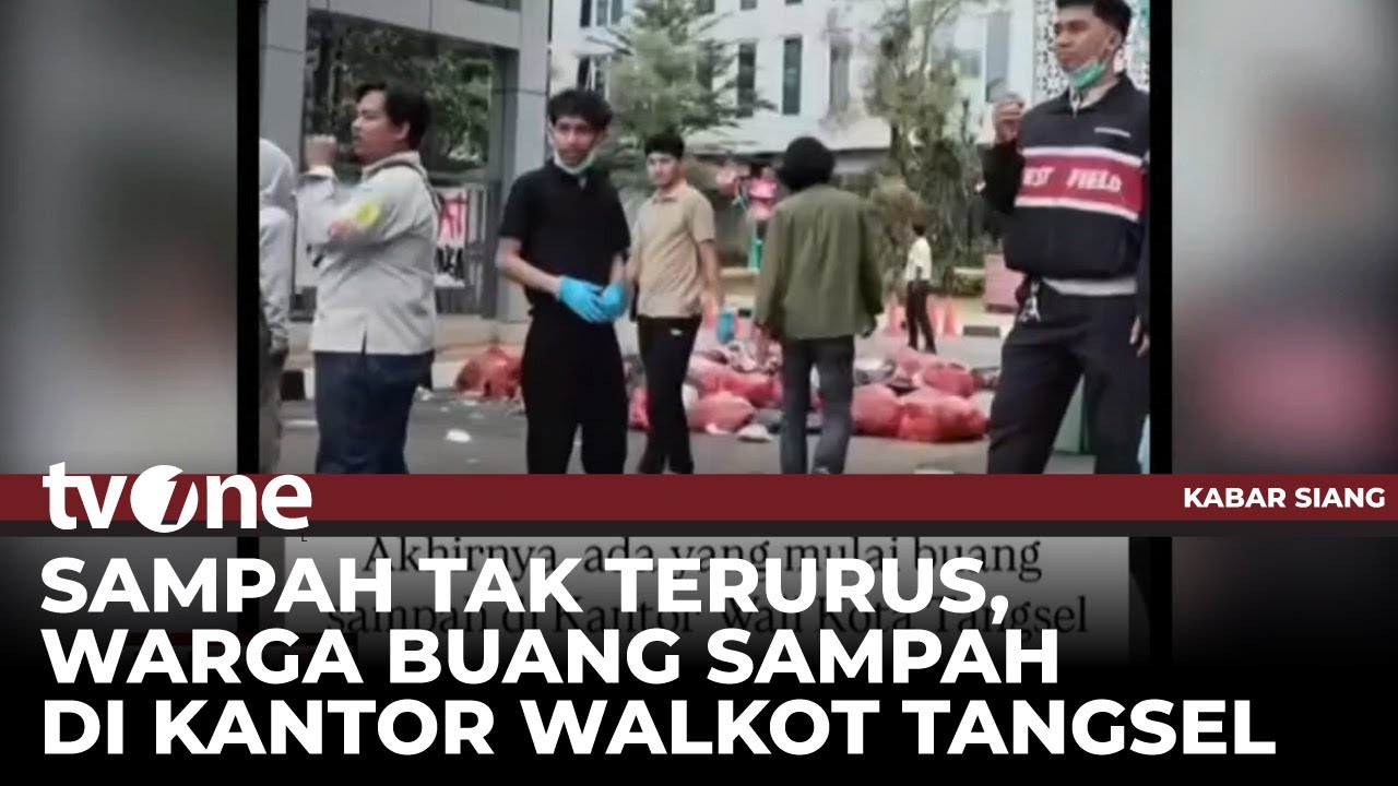 Bentuk Protes, Warga Buang Sampah di Kantor Wali Kota Tangsel | Kabar Siang