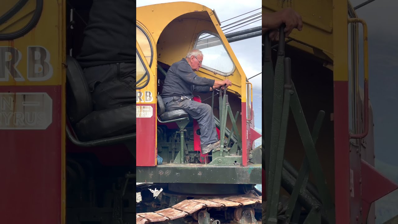 Skilled Operator on Old Dragline #shorts