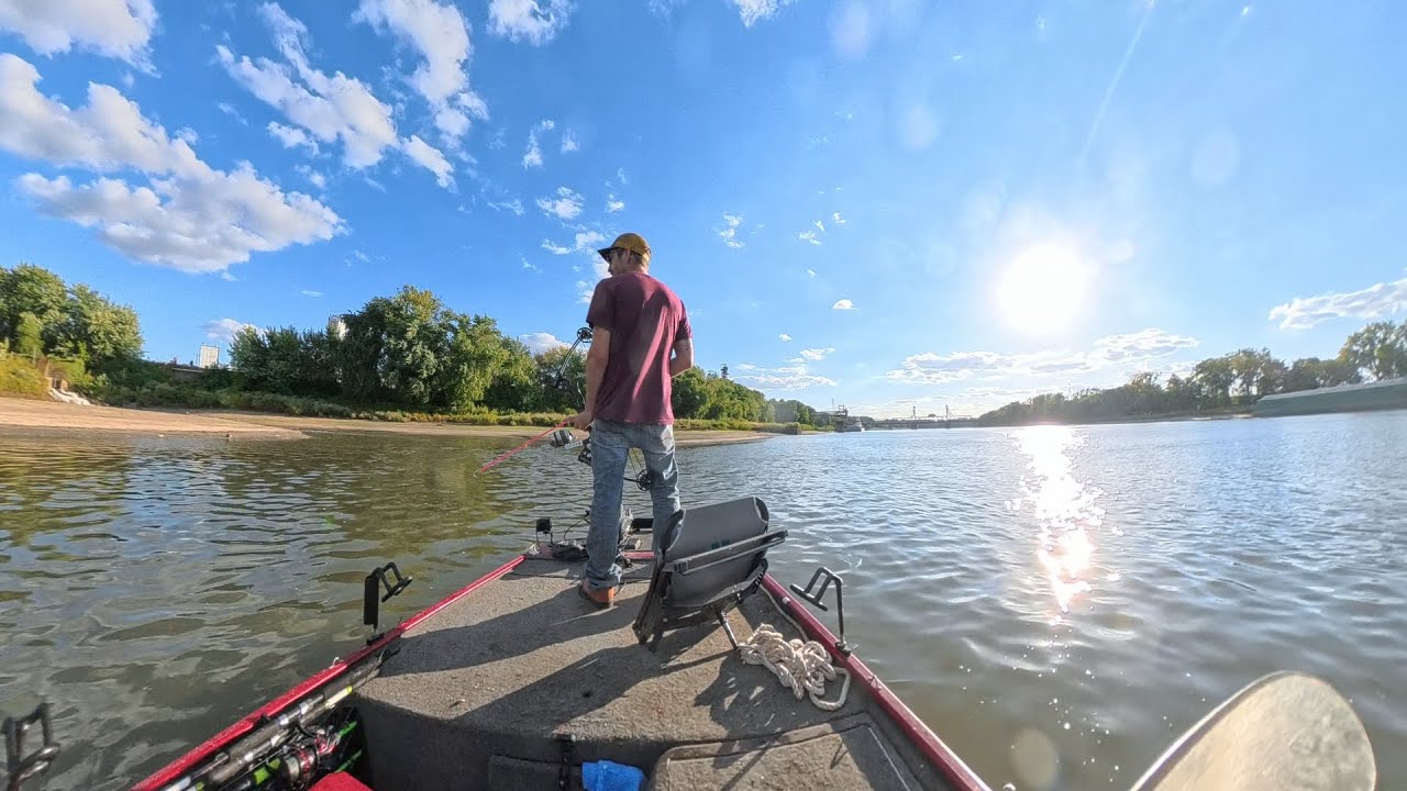 bowfishing and catfishing
