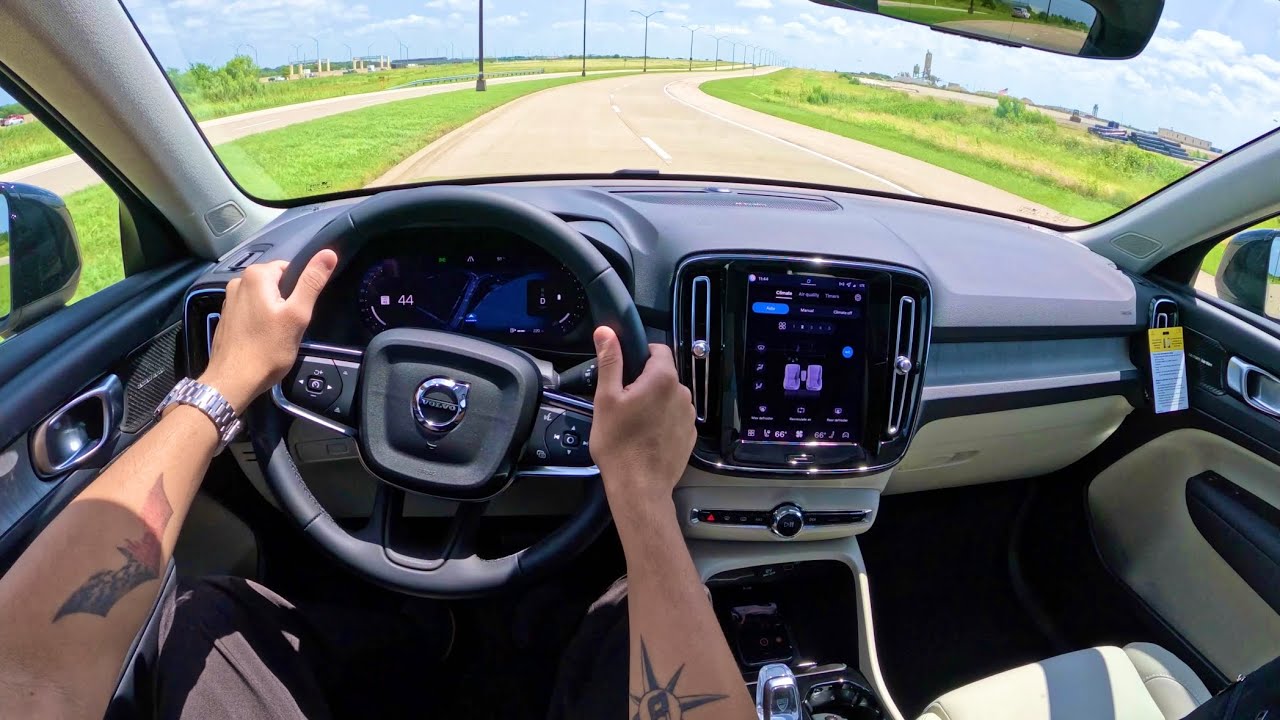 2026 Volvo XC40 B5 Ultra - POV Test Drive