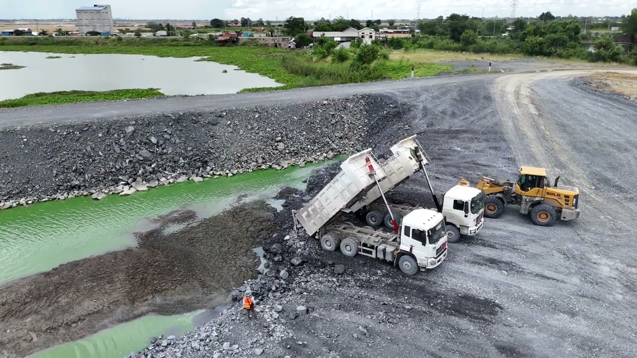 EP04,Development projects in the lake For Using Stones Power SHANTUI DH17 Cleaning, Heavy Machinery