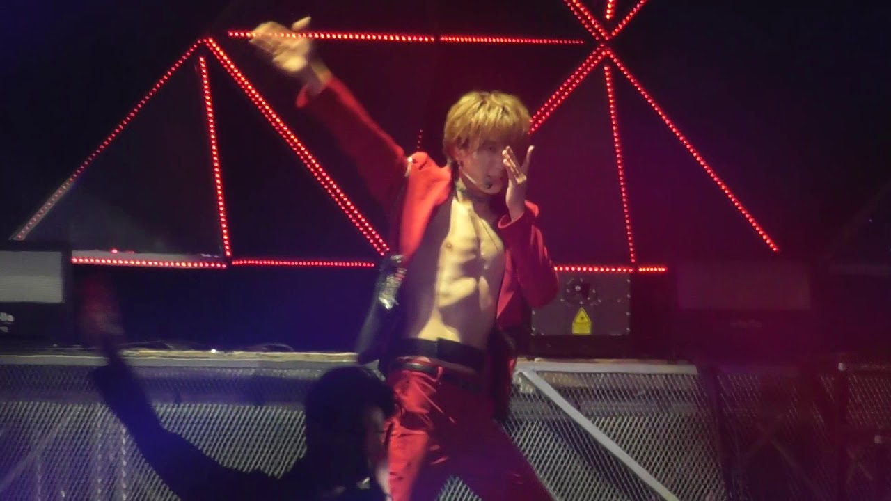 [FANCAM] 200118 SuperJunior SuperShow8 in Macau 『Opera』(Leeteuk Focus)