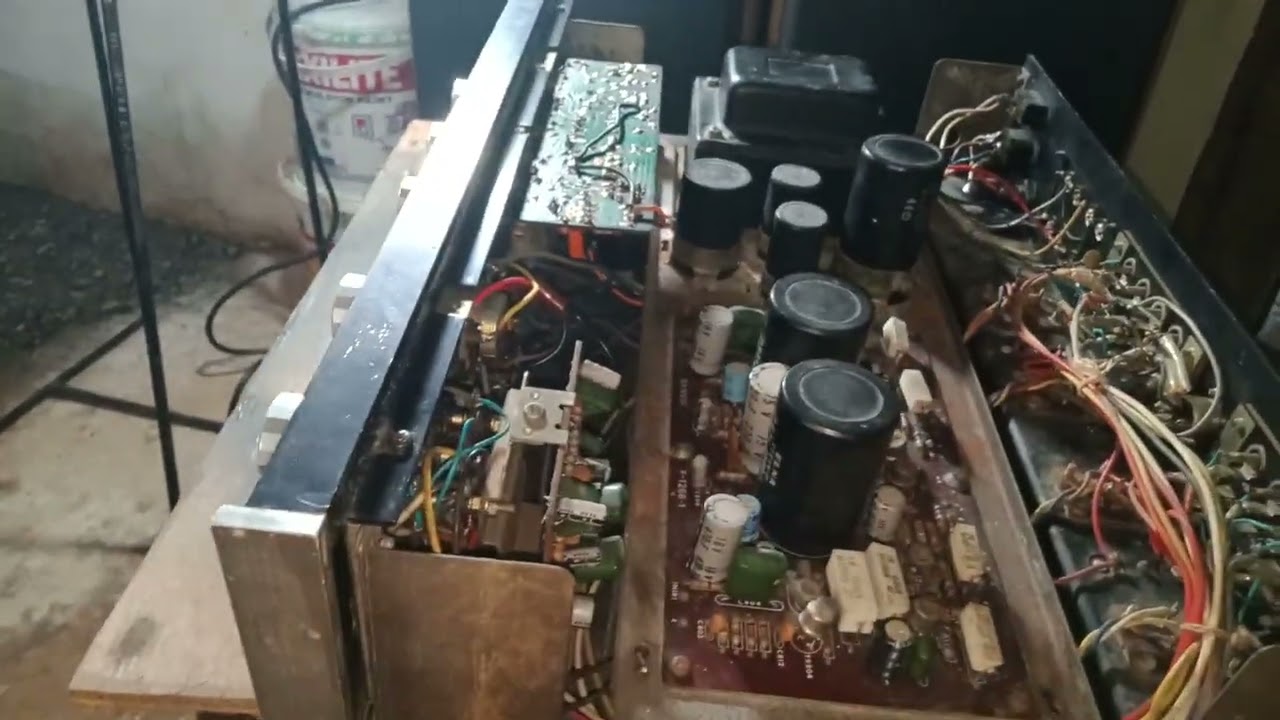 SANSUI AU 555A PENYAKIT SUARA SERAK SEBELAH, RECAP RINGAN, DAN PENGGANTIAN POTENSIO VOLUME