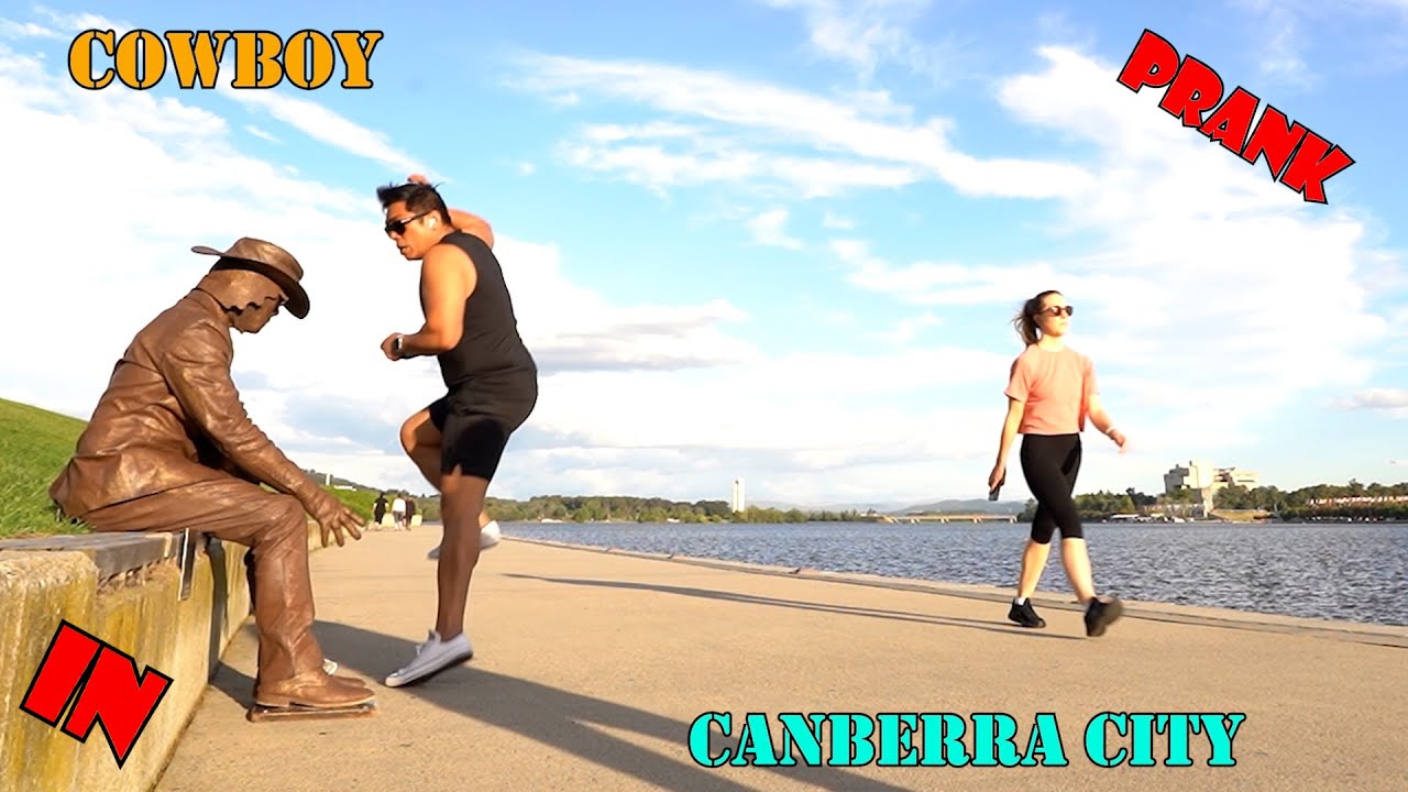 #cowboy_prank in Canberra  super funny reactions. lelucon statue prank. Luco patung
