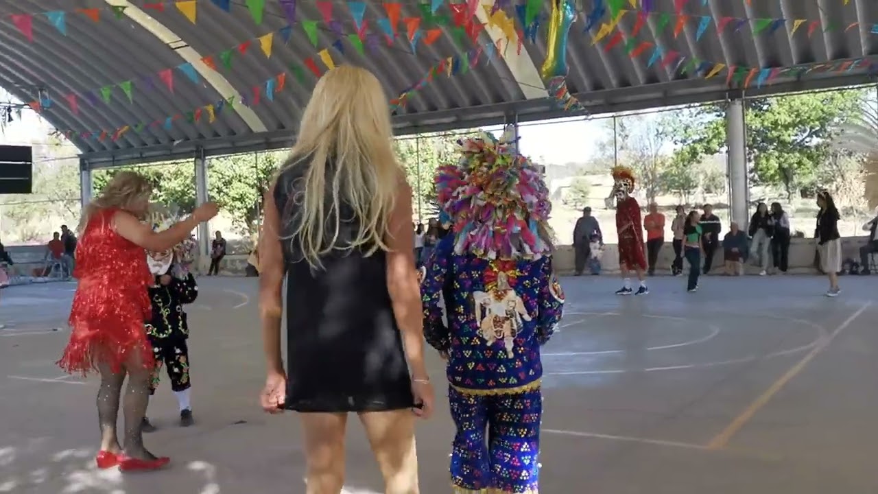 Remate de Carnaval Cuaxomulco 2024, Camada Las Locas