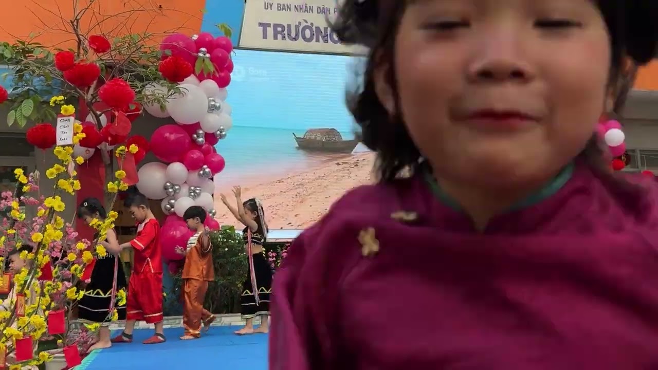 ngày 12 tháng 2, 2026