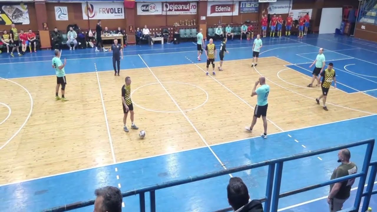 Fotbal la sală old-boys: Cupa Călin Zanc 2026 : Vulturii Dej - Atletic Baia Mare 1-3  -  01.02.2026