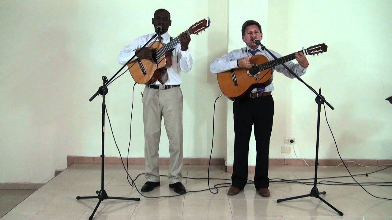 LOS TRIGALES   Los Voceros de Cristo  Interpretaron Los Embajadores Del Rey