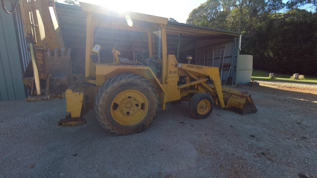 John Deere JD410 Backhoe Part 4. It’s going!